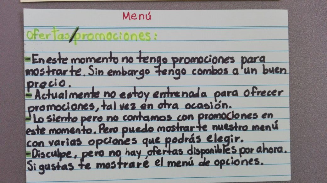 Tarjeta escrita a mano con posibles respuestas del bot cuando el cliente pregunta por ofertas y promociones
